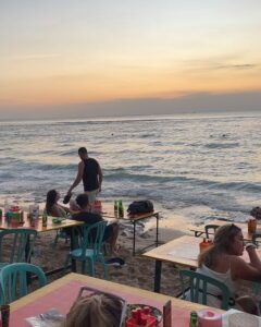 Rym Renom Instagram - La définition du bonheur ✨🤍 Uluwatu, Bali, Indonesia