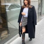 Rym Renom Instagram - Petite balade sur Paris même si avec ce temps c’est compliquer d’en profiter mais je me lasserai jamais de cette ville ✨ Vous faites quoi ce week-end ? Une note sur 10 pour cette tenue? 🤍 Besitos ✨ Paris, France