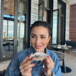 Rym Renom Instagram - Life recently 💕 Dans quelques jours je m’envole pour une nouvelle destination, l’occasion de cocher une nouvelle case sur mes objectifs de l’année 2023. Pouvez-vous deviner la destination en commentaire ? 🤔 💬