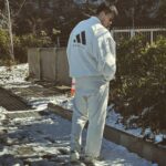 Ryoma Takeuchi Instagram - classic なadidas ♡✌️ #adidas #adidasoriginals #adidassuperstar