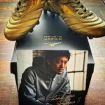 Ryoma Takeuchi Instagram - MIZUNOさん４年間本当にお世話になりました。 僕は小学３年生からずっとMIZUNOのモレリアを履いてサッカーをしてました。いつかプロ選手になってMIZUNOと契約をして自分のオリジナルのスパイクを作って貰いたいと心の中でイメージしてました。 でも僕は、結果サッカー選手にはなれなかった。 ですが2017年ドラマ陸王でMIZUNOのランニングシューズを履かせて頂き、そのご縁で契約をさせて頂き４年間一緒に走り続ける事ができました。 そして最後にこのプレゼント。 僕の小さい頃からの夢が一つ叶いました 正直めちゃくちゃ嬉しいです。こんな形で夢が叶うと思っていなかったので、ビックリしています。 またこれから夢を掴むために前進しようと思います。 mizunoのシューズは本当に良いシューズです履けばわかります。これからも made in Japan の誇りを貫いて進化し続けるMIZUNOさんを僕も応援しています。 本当にありがとうございました。 　　　　　　　　　竹内涼真 　　　 #mizuno #モレリア #soccer