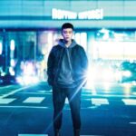 Ryoma Takeuchi Instagram - テレビ朝日　木曜ドラマ　日韓共同プロジェクト 　　　　　　『六本木クラス』 　　　　　　　宮部　新 みやべあらたを演じます。 梨泰院クラスという素晴らしい作品を日本でリメイクできる事、そして作品一員として選んでいただけた事を本当に嬉しく思います。 東京の六本木という地でこの素敵な原作を土台に、キャスト　スタッフの皆さんと繊細かつ大胆に、そして刺激的な群像劇を作れるよう励んでいきたいと思っています。 7月のstartまでお楽しみに。 　　　　　　　　　　竹内涼真。 #六本木クラス #梨泰院クラス #テレビ朝日　 #이태원클라쓰
