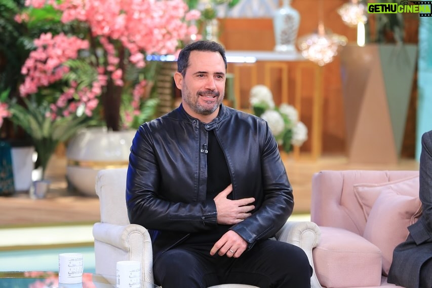 Saba Mubarak Instagram - انتظروا حلقة برنامج "معكم منى الشاذلي" مع أبطال وفريق عمل فيلم أنف وثلاث عيون المقتبس من رواية الكاتب الكبير إحسان عبد القدوس اليوم الساعة ١٠ مساء على قناة @ontv