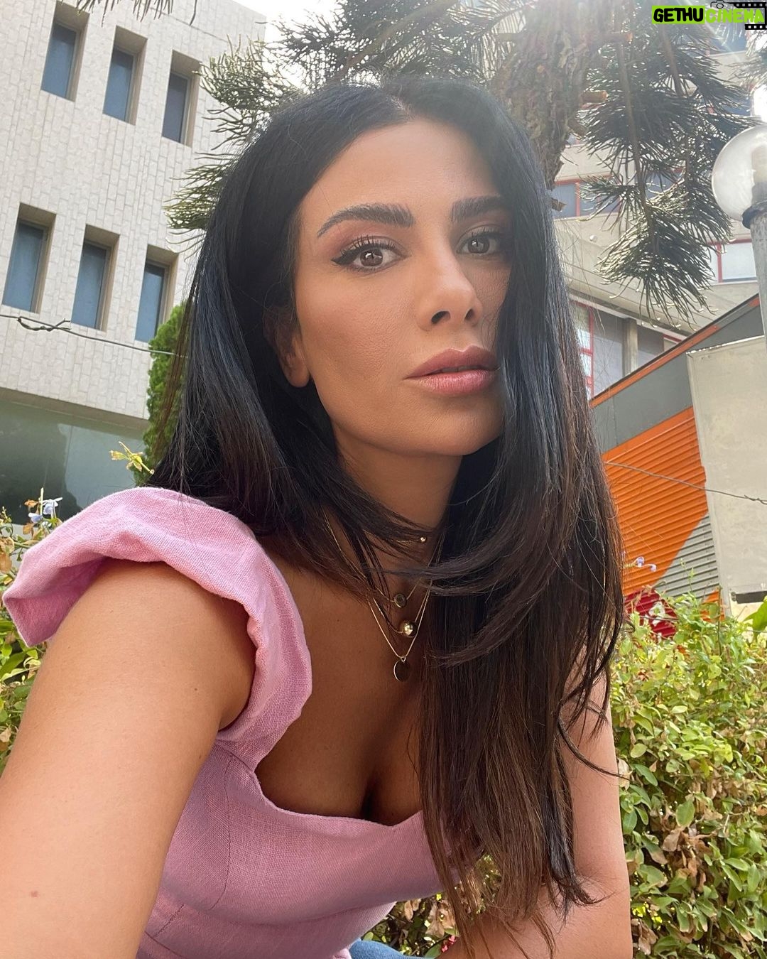 Saba Mubarak Instagram - اشتقتلكم 💗. #onset #bosslady #عنبر6