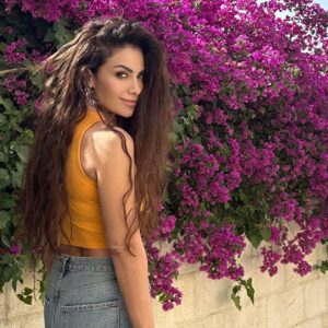 Saba Mubarak Instagram - 🧡💜