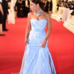 Saba Mubarak Instagram - ‎من افتتاح مهرجان القاهرة السينمائي الدولي 44 @cairofilms So my super @yasmineeissa put me in this @toni_maticevski masterpiece. And I was honored to be wearing these gorgeous vintage necklaces from the legendary @azzafahmy Styled by @yasmineeissa makeup by my little one @bysaraerian hair by the super talented @michaelghabbour1. much love to @mayareldegwey for everything ❤️