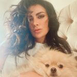 Saba Mubarak Instagram - ‏!! 😍 He is just so damn cute sometimes و باقي الوقت مزعج و مفكر حالو كلب حراسة و مجنن البيت و اهلو و الضيوف ، و بدو attention ٢٤ ساعة ، و تافه .. بس بحبو #كوكي