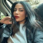 Saba Mubarak Instagram - Don’t get fooled with the red lips , this is a woman who haven’t slept in days #الحمدلله #bosslife