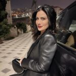 Saba Mubarak Instagram - Last night’s vibes Loving my blazer ❤️