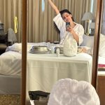 Saba Qamar Zaman Instagram - Just a lazy Sunday… 💋🫠