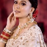 Sabila Nur Instagram - ⚜️Aura ⚜️ Radiating beauty and timeless allure Sabila Nur, adorns a classic jamdani saree with a delicate zardosi work all over. The ivory masterpiece has been paired with a regal blouse makes an enduring vision on the gorgeous actress. Makeover: Zahid Khan Bridal Makeover Jewellery: Zahid Khan Bridal Collection 🔲 Available in stores and online! 🔲 Shipping Worldwide! 🔲 Cash on delivery available inside Dhaka city! 📞 For any queries please inbox us or call us here at this number +8801304043264 ___________ V I S I T N O W Shop: 111 Rupayan Shopping Square Bashundhara Residential Area © All rights reserved by AUDRIANA EXCLUSIVES