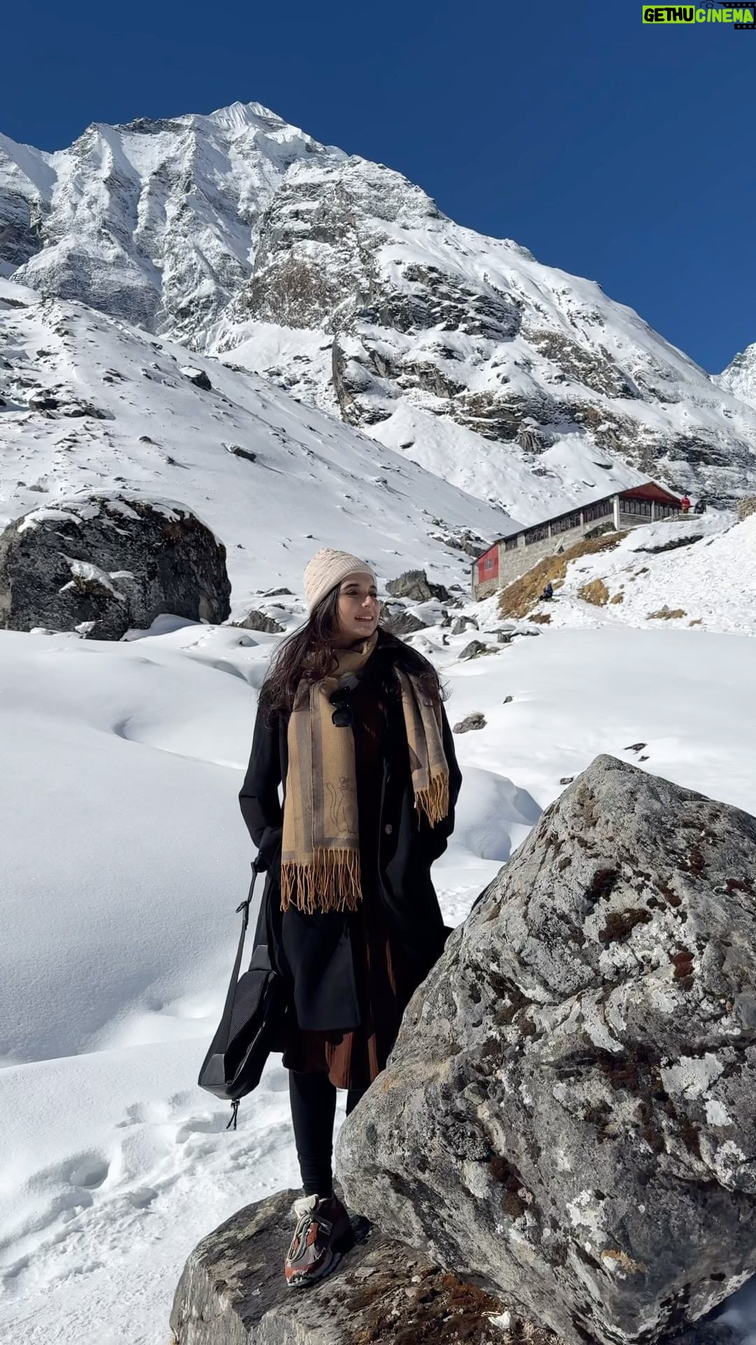 Sabila Nur Instagram - ❤️🫶🏻 Annapurna Himalaya Nepal