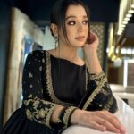 Sabila Nur Instagram - Her eyes have magic in it 🪄 Beautiful @sabla.babla standing out perfectly with our Elegant touch 👌 Look Elegant Be Elegant ❤️❤️❤️❤️