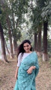 Sabila Nur Instagram - wearing: @aarshi.saree 🍃🍁