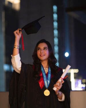 Sabila Nur Instagram - My official graduation photos ❤️🎓 

PC: @rashedmsamii & @ibtehajhassann