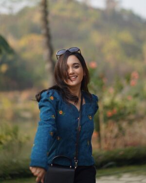 Sabila Nur Instagram - ❤️😍 @campmatita