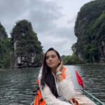 Sabila Nur Instagram - A cold, rainy day full of memories 💙 📍Ninh Bình, Vietnam 🇻🇳
