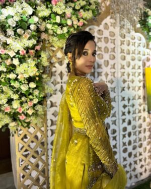 Sabila Nur Instagram - ✨😊 

wearing: @meherofficials 
makeup and hair: @iampersonafied