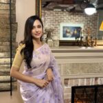 Sabila Nur Instagram - 💜💫 wearing: @aarshi.saree