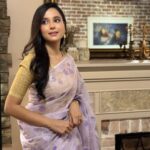Sabila Nur Instagram - 💜💫 wearing: @aarshi.saree