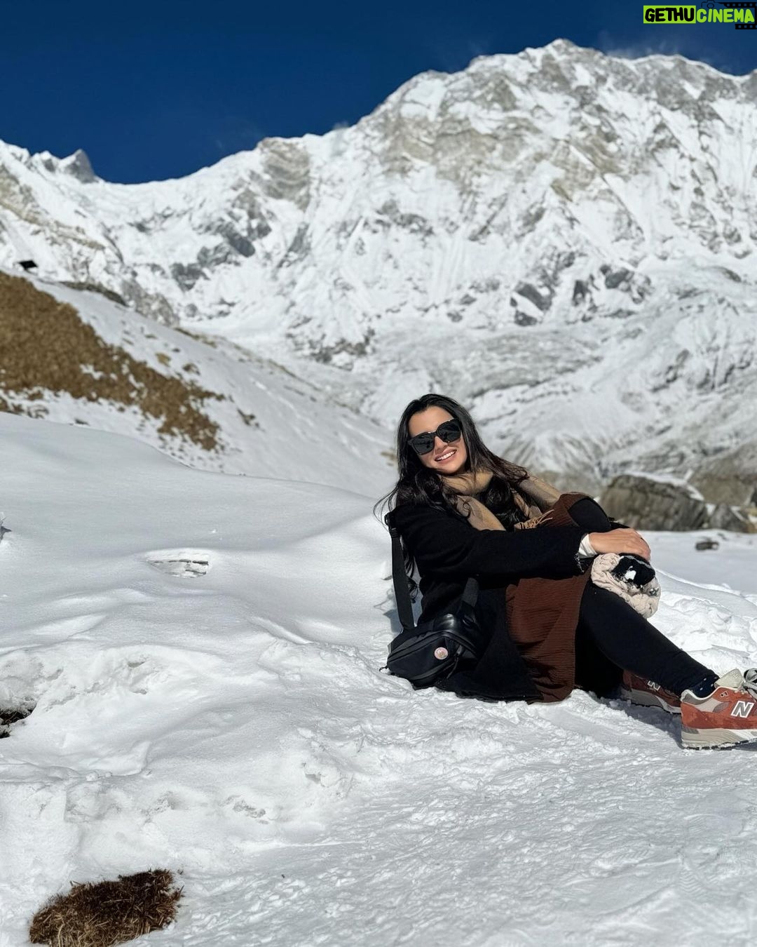 Sabila Nur Instagram - 🥶❤️ Annapurna Base Camp (ABC)