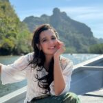Sabila Nur Instagram - Chasing sunshine 🌼❤️