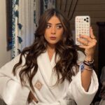 Sabina Hidalgo Instagram - YA SOMOS 4M LOS TQM😭🤍 (Ig stories saw it first)