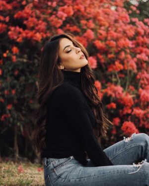 Sabina Hidalgo Instagram - Florecer.