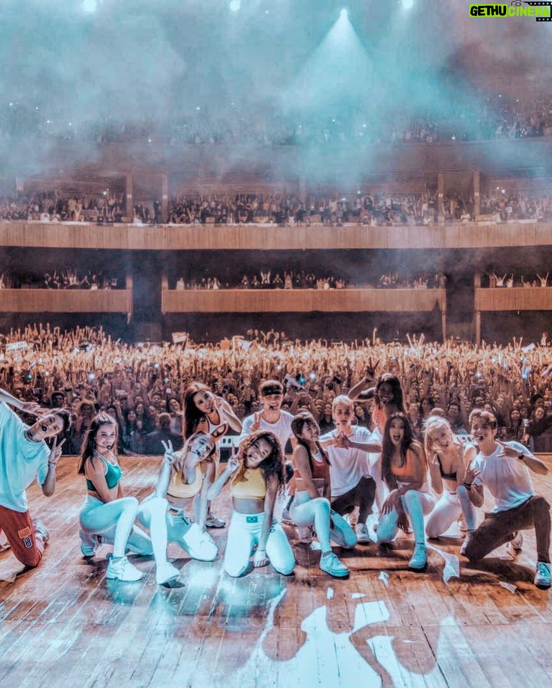 Sabina Hidalgo Instagram - No me despierten nunca de este sueño 🤩 “HOW FAR WE’VE COME” OUT NOW!🤍