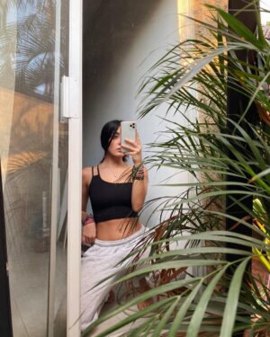 Sabina Hidalgo Instagram - People quarantining in jeans, what are you trying to prove?