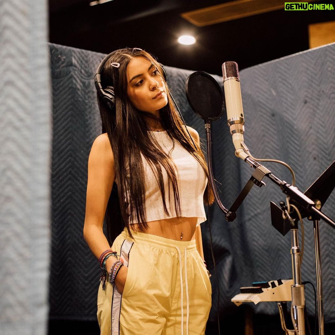 Sabina Hidalgo Instagram - Comment your favorite @nowunited song 🎤♥️ Los Angeles, California, USA