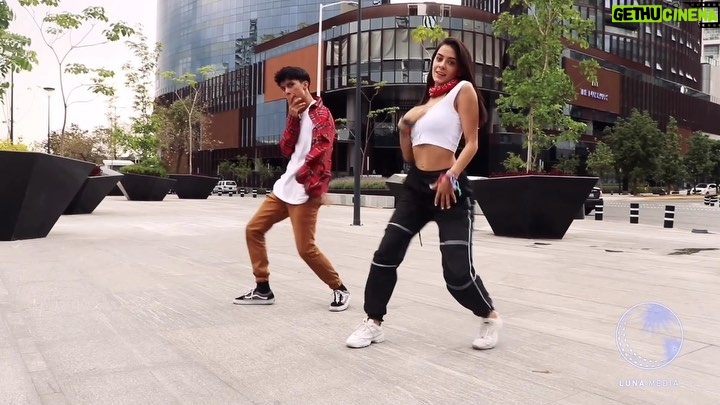 Sabina Hidalgo Instagram - Verte ir 🔥 @djluian @mambokingz @anuel_2blea @nickyjampr @darell @brytiago Coreo: @johangnzalez ⚡️ Vídeo: @lunamdia 🌛 Guadalajara, Jalisco