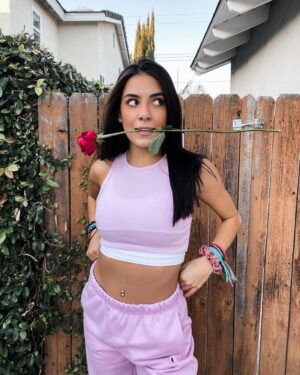 Sabina Hidalgo Instagram - I’m so late lol
 #happyvalentinesday love y’all 💘