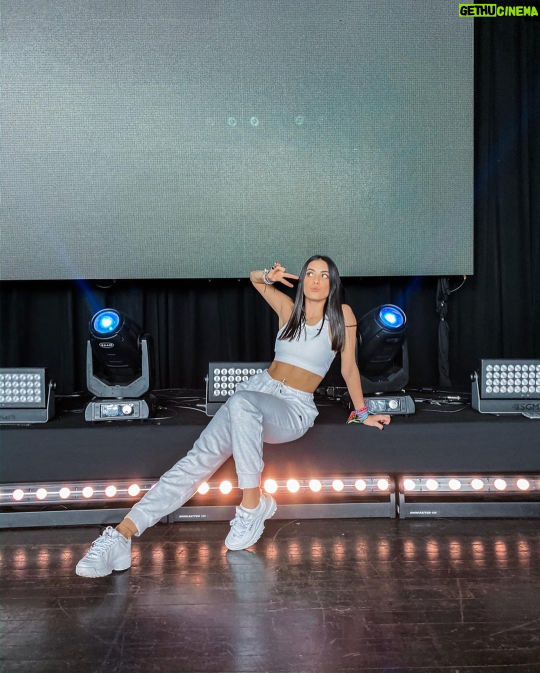 Sabina Hidalgo Instagram - First show of #DreamsComeTrueTour feels unreal π canβt wait to see you tonight Belo Horizonte π§π·β¨ Km de Vantagens Hall