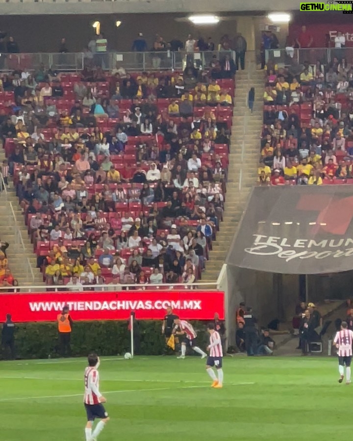 Sabina Hidalgo Instagram - tantas veces soñamos con este momento, que sigue pareciendo eso, un sueño. 🤩 Tepa, al inicio del torneo me dijiste: “voy a hacer campeón al Tapatío” y lo cumpliste. te admiro y te amo tanto que me explota el corazón! TAPATÍO CAMPEÓN! ❤️🔥🏆 Estadio AKRON