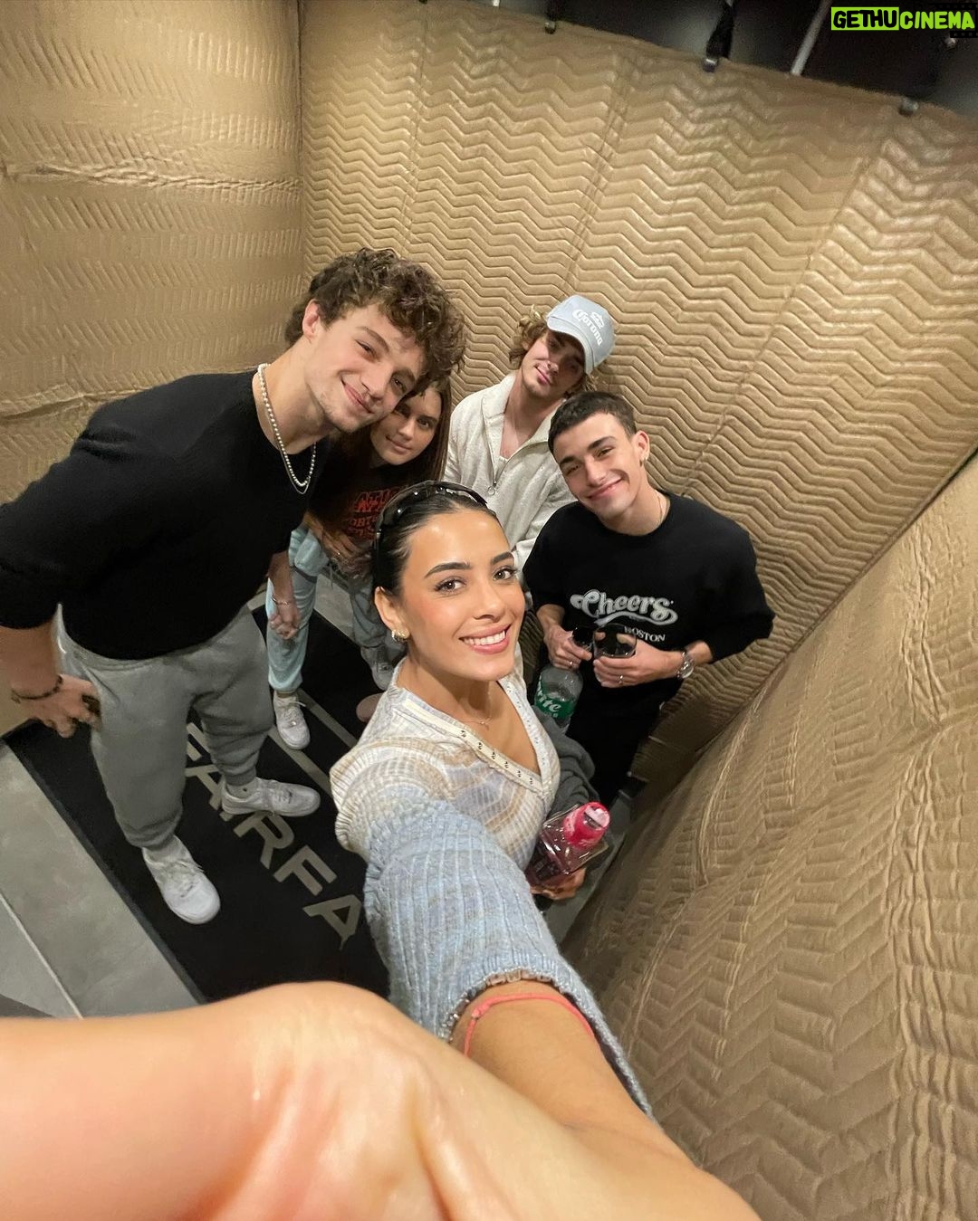 Sabina Hidalgo Instagram - LA dump 1. car selfies >>> 2. cute hotel lobby 3. Enzo conociendo target 4. USA, Australia, Canadá, España y Mexico en un elevador 5. Santa Monica my love (foto creds para mi mamá) 6. yes or nah 7. Enzo vs. wua wua Los Angeles, California