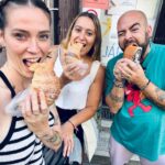Sabrina Cereseto Instagram - Prime 24 ore in 🇭🇺 con LaBurini, marito, e le frignette. Ci sono arrivata dopo 12 ore che non tutti i ristoranti con le insegne colorate di rosso bianco e verde non facessero tutti cibo italiano 😂 ‘Che strano, ogni cosa qui è italiana’ 🫣😂❤️ Budapest, Hungary