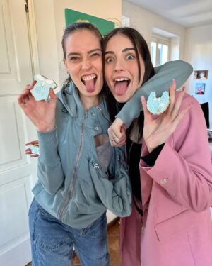Sabrina Cereseto Instagram - Che regalo!!!! 💎💎💎💎💎 
In arrivo un altro bel cuginetto 💙💙💙💙💙💙💙
Bravi zii 😭😭🥰🥰🥰🥰
Vi vogliamo tanto bene ❤️❤️❤️