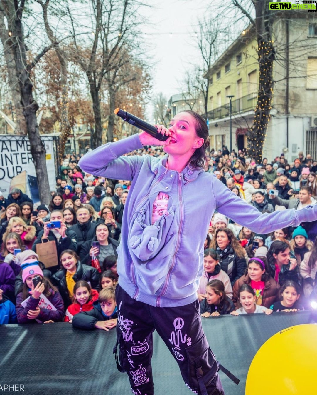 Sabrina Cereseto Instagram - Grazie a tutti voi per essere nella mia vita ogni giorno. ❤️