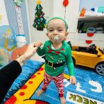 Sabrina Cereseto Instagram - 🥹🥹🥹 il primo Natale del piccino in panza e scorri a destra per vedere l’aiutante di Babbo Natale ❤️❤️❤️