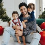 Sabrina Seara Instagram - Agradecida por ellos , mis hombres … la familia que siempre soñé ❤️ La última foto 🤤… Y tú por que estás agradecido? 🍁🦃🍴 @natasharceu_photography #noseaslocachica #thanksgiving #familyphotography
