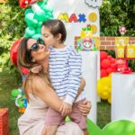 Sabrina Seara Instagram - Cuál es tu favorita? Maxis Birthday 🎮🍕🧱🍄 Foto 1 con mis Príncipes Foto 2 Alex buscando los tequeños de @antanasbites Foto 3 Maxi con su obra maestra @ft.colour Foto 4 Maxi feliz con su decoración Mario @freshmindsevents y cake @rumisweets Foto 5 Warrior Foto 6 Maxi con modelando con su primo Lukas en @oh_playful Foto 7 Maxi y sus niñas favoritas Foto 8 Mamá intensa gritando dale duro 🪅 Foto 9 Maxi & Kiki ❤️ Foto 10 ese beso pago el cumpleaños 😜 Gracias por las fotos @irenetorresphotography