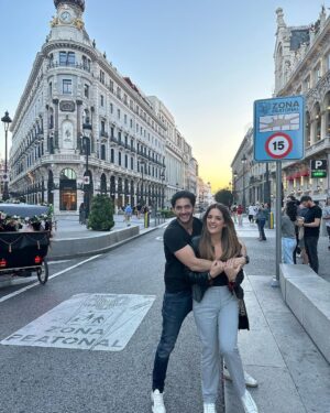 Sabrina Seara Instagram - Hola Madrid !

Y ahora que hacemos ? 

#noseaslocachica #madrid