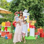 Sabrina Seara Instagram – Cuál es tu favorita?
Maxis Birthday 🎮🍕🧱🍄
Foto 1 con mis Príncipes
Foto 2 Alex buscando los tequeños de @antanasbites
Foto 3 Maxi con su obra maestra @ft.colour
Foto 4 Maxi feliz con su decoración Mario @freshmindsevents y cake @rumisweets
Foto 5 Warrior
Foto 6 Maxi con modelando con su primo Lukas en @oh_playful
Foto 7 Maxi y sus niñas favoritas
Foto 8 Mamá intensa gritando dale duro 🪅
Foto 9 Maxi & Kiki ❤️
Foto 10 ese beso pago el cumpleaños 😜
Gracias por las fotos @irenetorresphotography