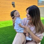 Sabrina Seara Instagram - El backyard lo más esperado por Maxi y Dani en nuestro nuevo hogar 🏠 Para este espacio preferimos césped artificial es por eso que buscamos a los mejores de toda la Florida @topturf 🌿 AME su trabajo 🙌 #backyard #artifialgrass