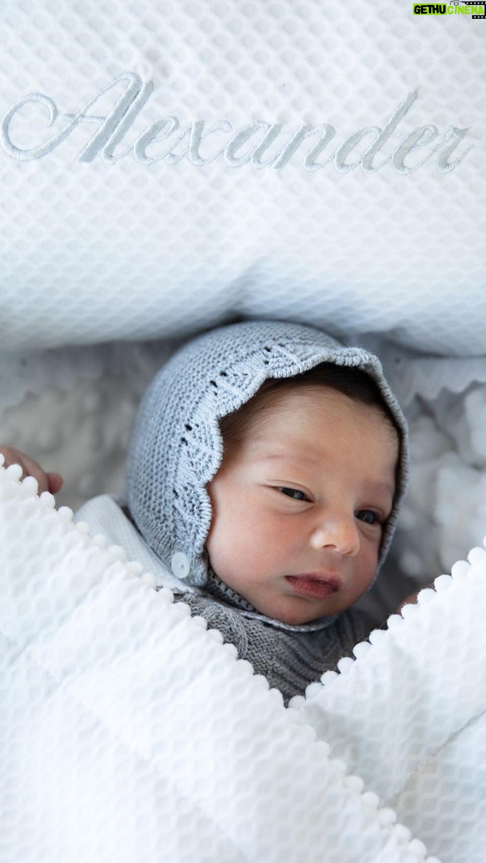 Sabrina Seara Instagram - Hace una semana llegaste a explotar nuestros corazones de amor ! Te deseamos tanto que aun no me creo que estés aquí conmigo 💙 Dios siempre nos sorprende cuando menos lo esperamos, lo importante es nunca perder la Fe ! #newbornbaby #welcomebaby #noseaslocachica