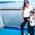 Sabrina Seara Instagram - Alaska es nuestro destino y tú cuál escogerías? Todos a bordo 🛟 que comience la diversión! #quantumoftheseas Alaska con @royalcaribbeanlam #royalpartner La última foto 🤤💓