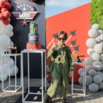 Sabrina Seara Instagram - FELICES 6 MAXI 🥳 Al mejor estilo de TOP GUN Celebramos el cumple #6 de Maxi Maverick y por primera vez Alex nos acompaña a soplar las velitas 🧁 Gracias @freshmindsevents por este montaje ten divino . 📌 fotos by @gabyvalladaresphotography ( Que placer trabajar contigo ) Mañana les comparto mas fotos de este día tan especial para esta familia.