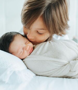 Sabrina Seara Instagram - Se puede pedir más amor en una foto💙

Ame cada foto de esta sesión 
@natasharceu_photography 

La última foto es mi favorita 

#newbornphotography #momofboys #noseaslocachica
