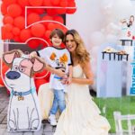 Sabrina Seara Instagram - Que afortunada soy de ser tu Mamá ❤️ Ya se que Todas las mamás decimos lo mismo 😂 pero ajaaa este niño cumplió 5 años y me tiene derretida a morir 🤤 Siempre digo que todas las edades y etapas de los hijos tienen su encanto pero está en especial la estoy disfrutando y divirtiendo muchísimo, con sus ocurrencias y razonamientos . Mamás 👓📒 Cual ha sido para ti esa etapa ? @habiaunavezunafoto_